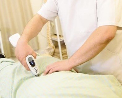 みたか治療院アクティベータによる調整