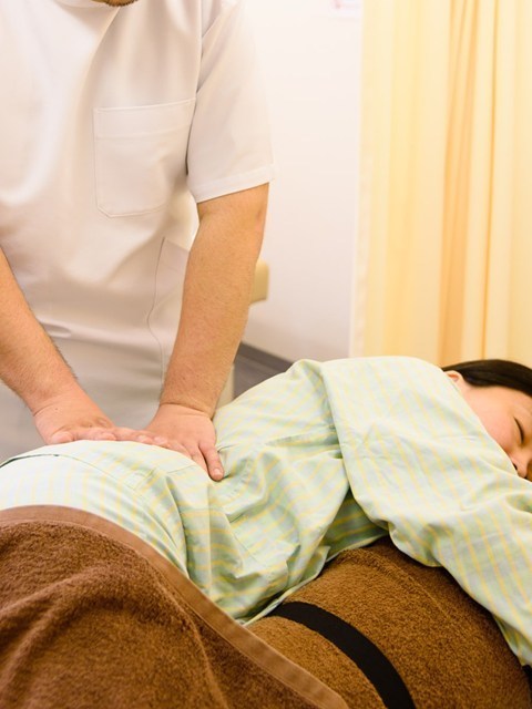 みたか治療院施術マッサージ