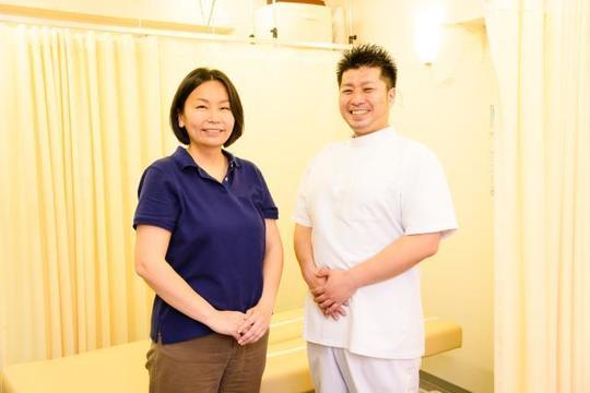 みたか治療院院長と受付