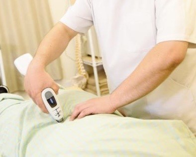 みたか治療院アクティベータによる調整